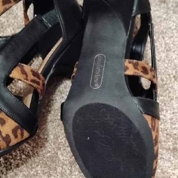 Leopard Print Heels - Picture 2 of 4
